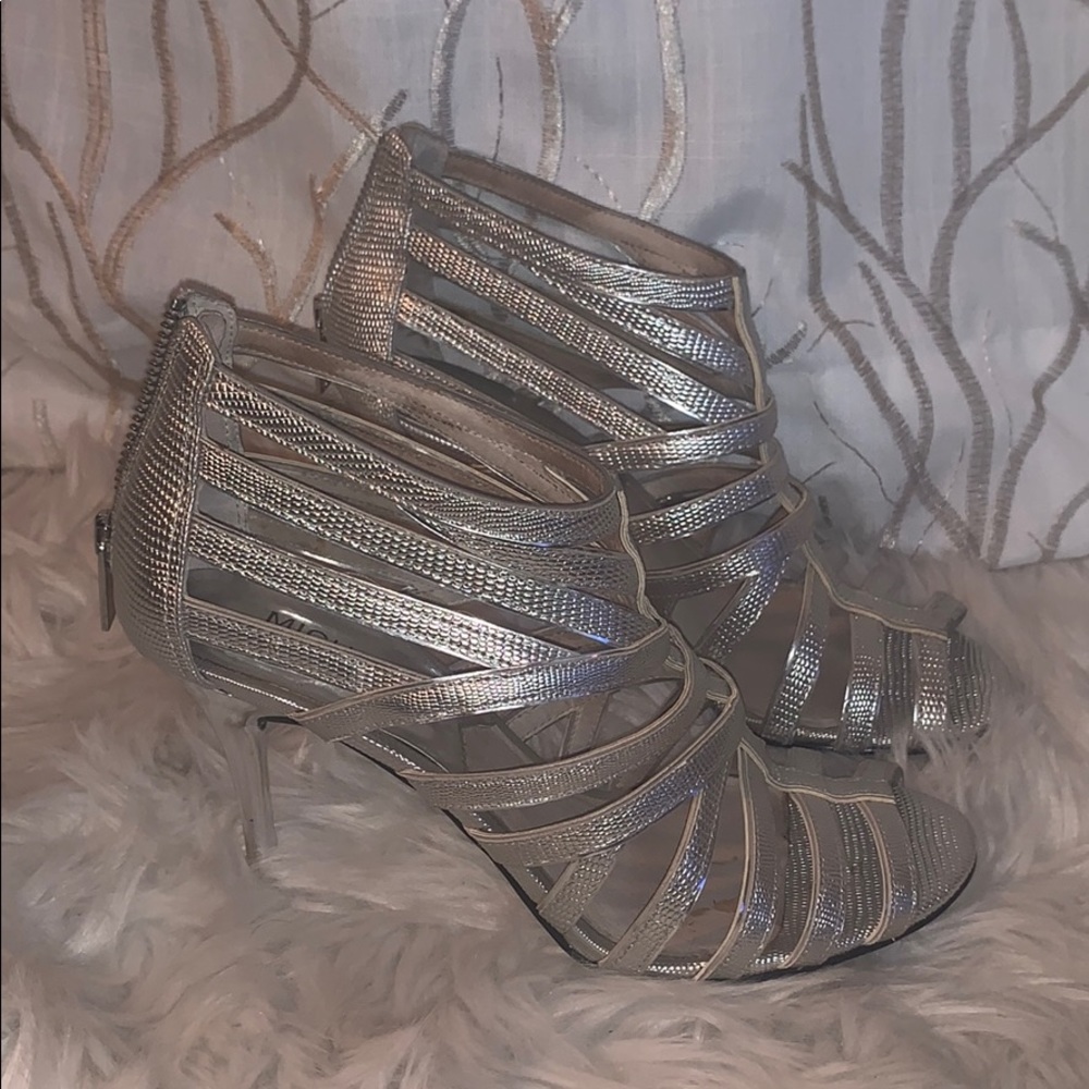 Michel Kors cage heals